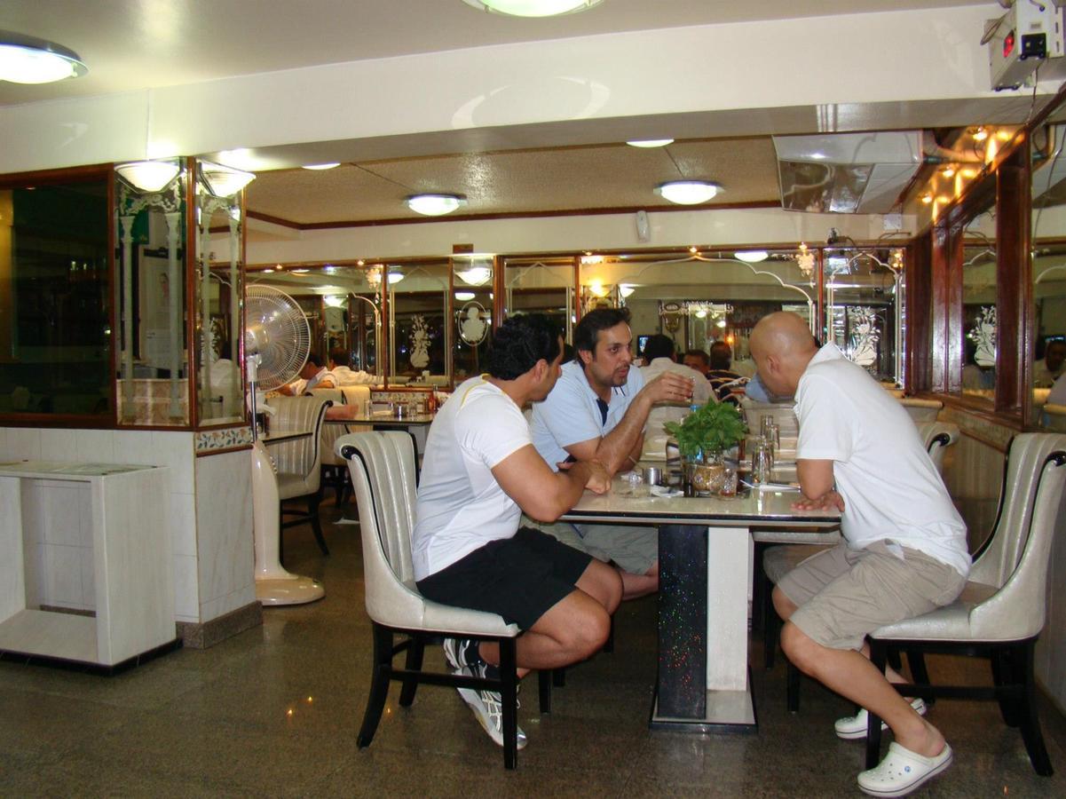 Iraqi Hotel Makkasan Esterno foto